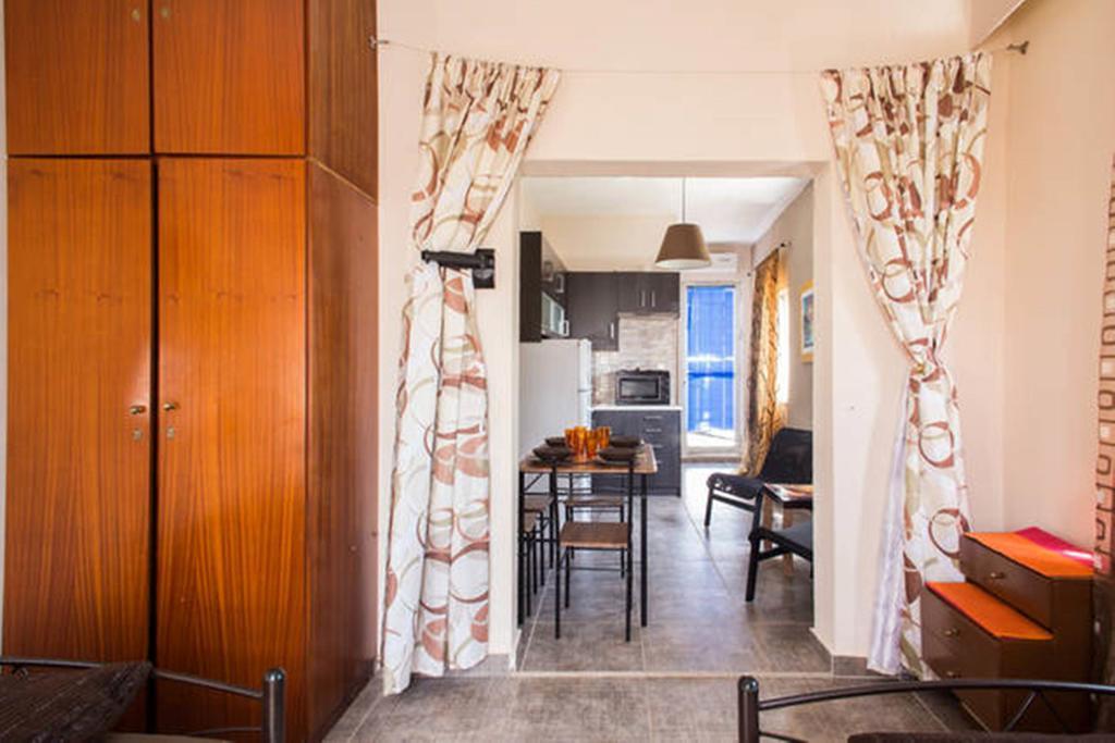 Wavedance Accommodation Salamis Exterior photo